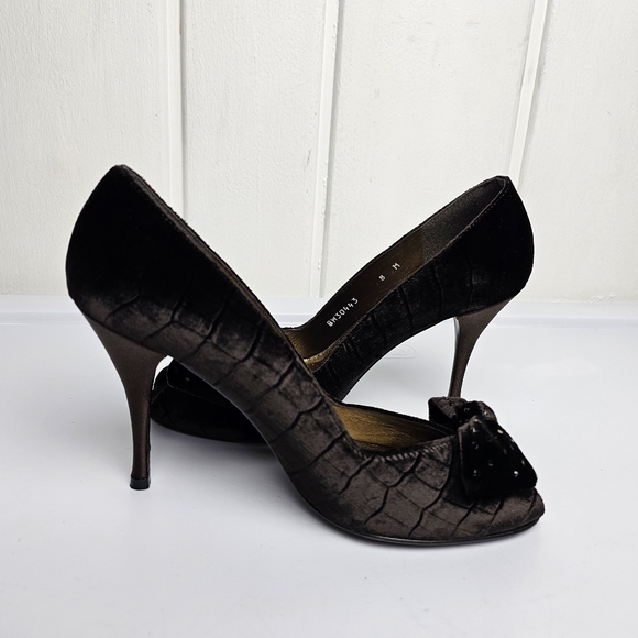 Stuart Weitzman Brown Velvet Snake Skin RhinestoneBow Leather Peeptoe Heels - Picture 4 of 11